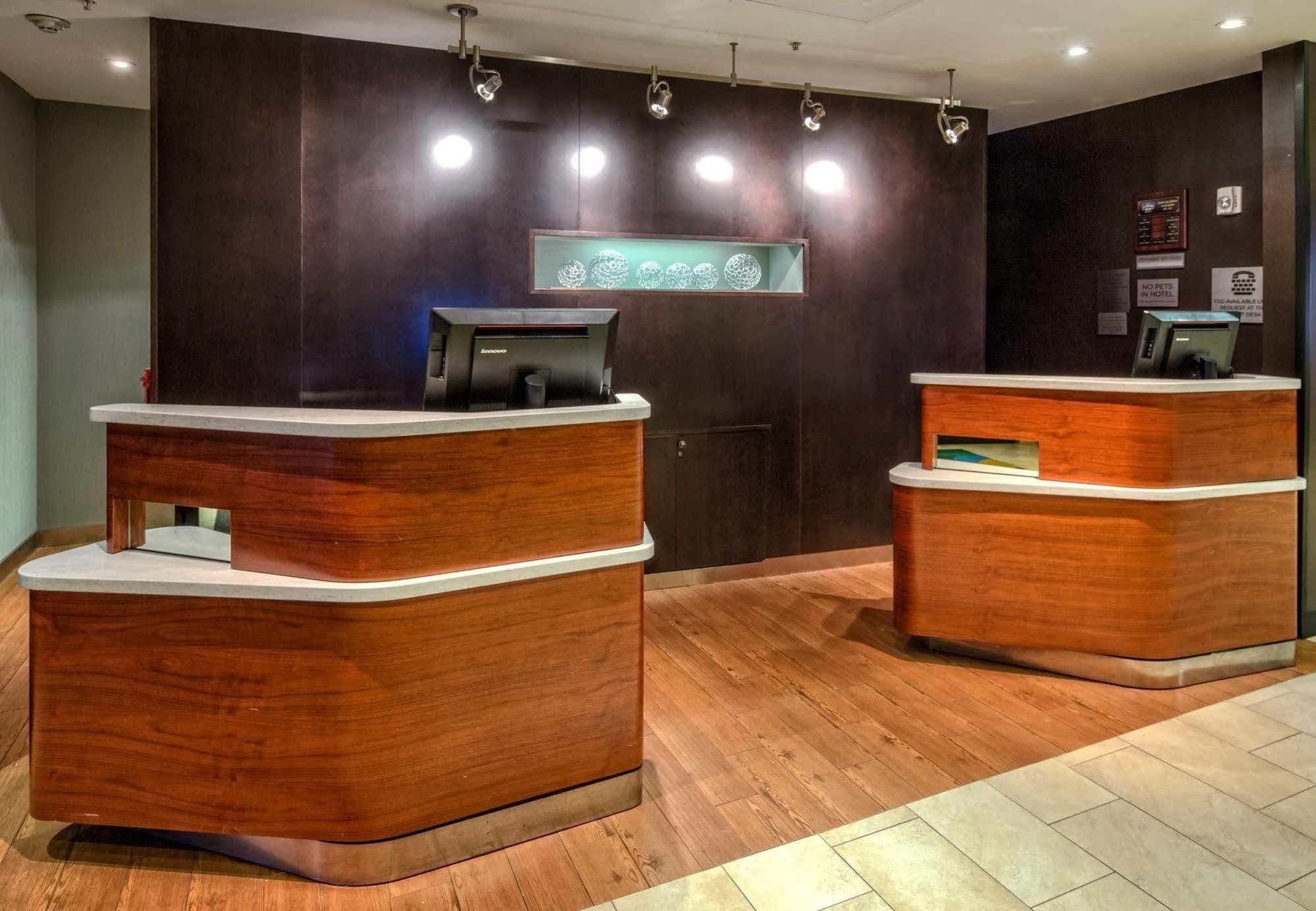 Hotel Courtyard By Marriott Alexandria Extérieur photo
